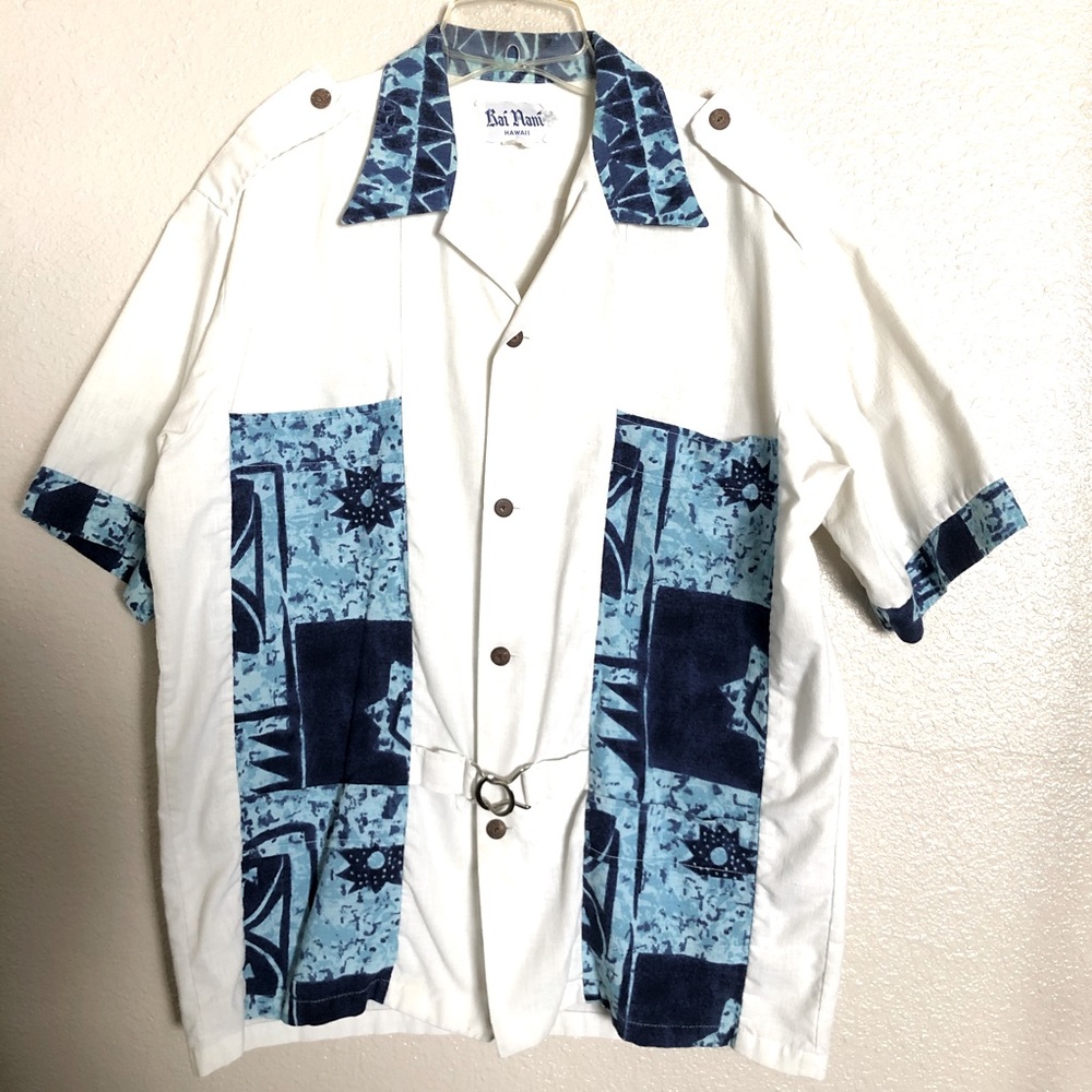 RARE VINTAGE Hawaiian shirt by Kai Nani Hawaii with Belt